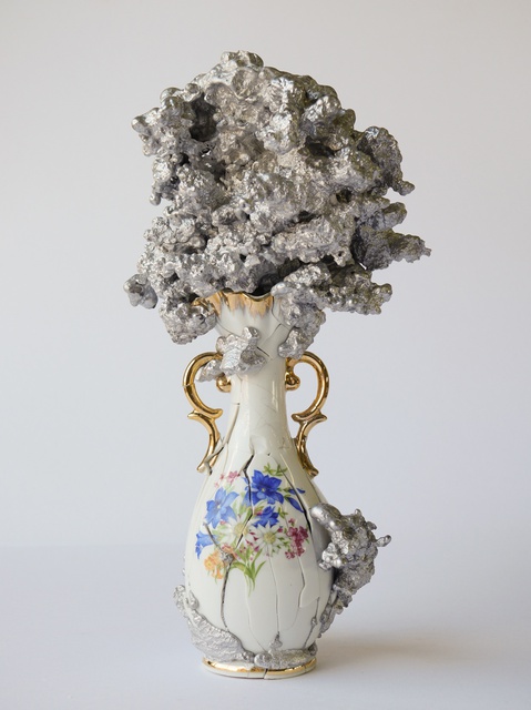 Christian Gonzenbach, Hanabi, 2016. Ceramic, cast aluminum
